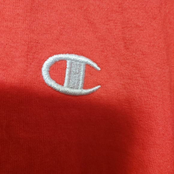 Champion T-Shirt - Picture 2 of 3